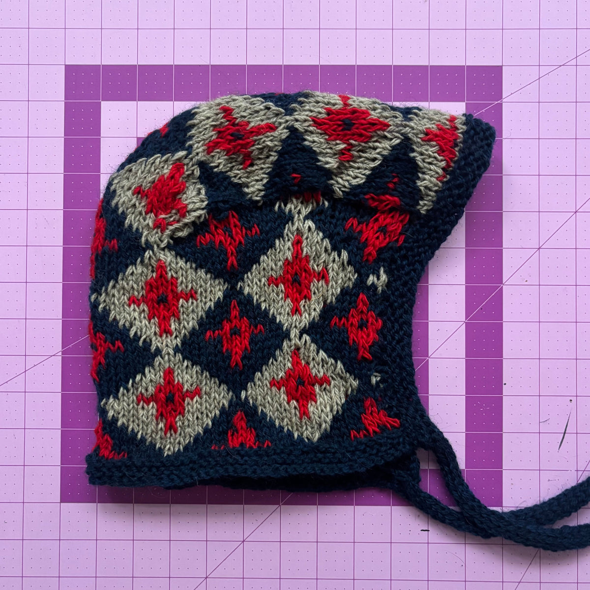Diamonds and Stars Bonnet